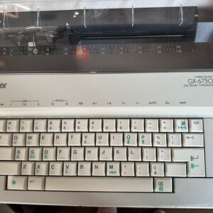 Classic Brother GX-6750 Electronic Typewriter